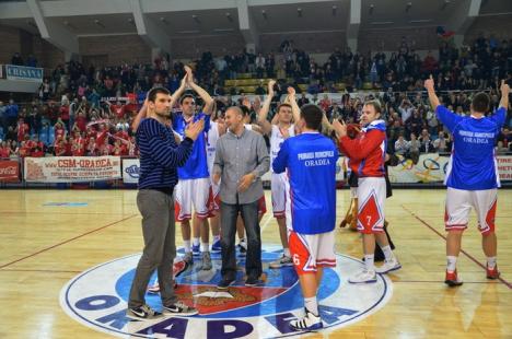 Să-i susţinem! Baschetbaliştii de la CSM Oradea vor o victorie cu U Mobitelco pentru a termina campionatul pe locul 1